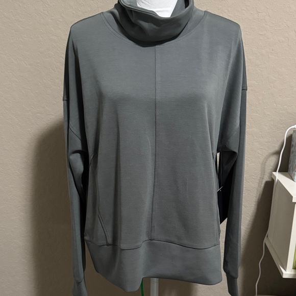 NWT Danskin Dark Forrest Green  Cowl Neck Sweatshirt SZ L - Picture 1 of 5